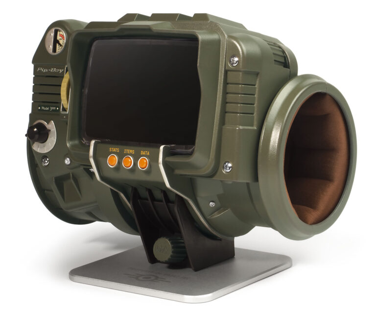 The Wand Company | Fallout - New Vegas Pip-Boy 3000 | Replica